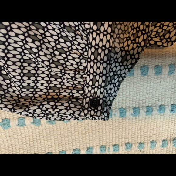 East 5th Blouse Ruffle Short Sleeve Size 1XG - Picture 5 of 9